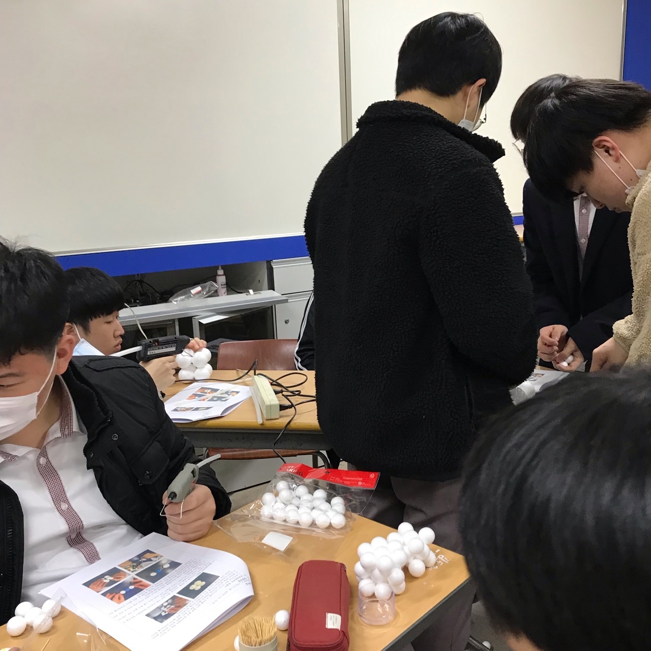 6_2caUd018svct2i3kq6hwi0v_xue1ui.jpg