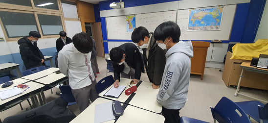 2021학년도 영재학급 물리학part 활동(2차원 충돌 실험설계 과정).bmp