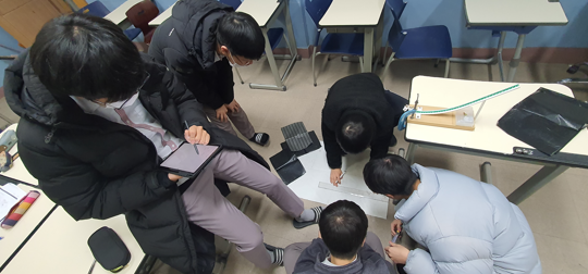 2021학년도 영재학급 물리학part 활동(2차원 충돌_운동량보존 확인 실험(2)).bmp